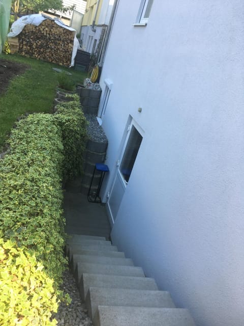 Schöne & ruhige Ferienwohnung Apartment in Reutlingen