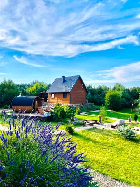 Dolina Bella - ogrzewany domek z balią, sauną i kominkiem w sercu Kaszub Nature lodge in Pomeranian Voivodeship