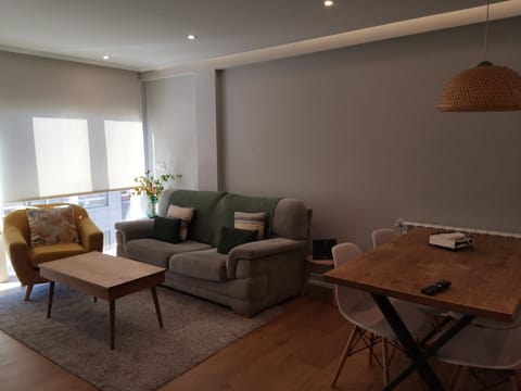 Apt Moderno céntrico y soleado Appartamento in Pontevedra