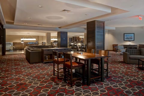 Four Points by Sheraton Peoria Hotel in East Peoria