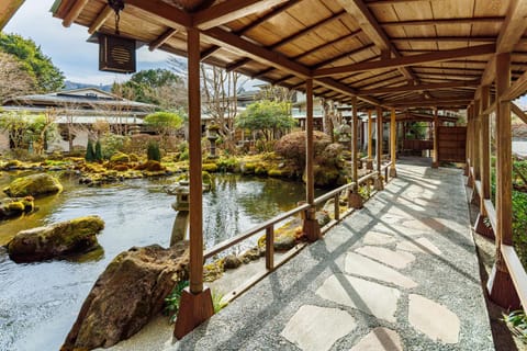 Yoshimatsu Ryokan in Hakone