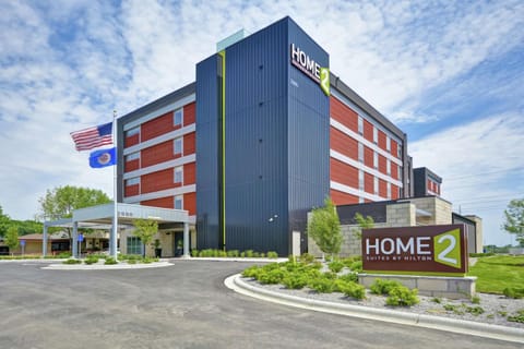 Home2 Suites By Hilton Plymouth Minneapolis Hotel in Plymouth