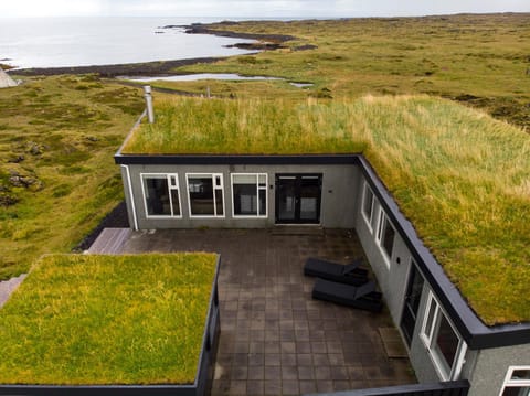 Hvassahraun Cabin by the Sea Villa in Southern Peninsula Region