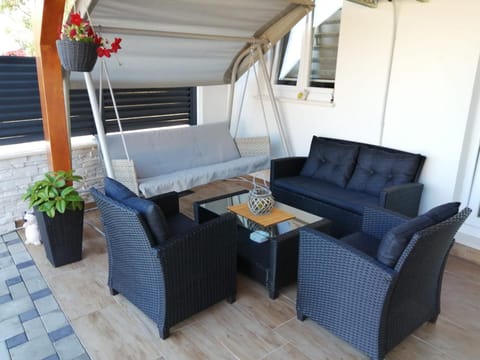 Apartment Karla Apartment in Podstrana