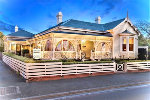 Kurrajong House Bed and Breakfast in Launceston