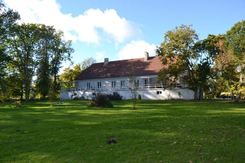 Property building, Day, Garden