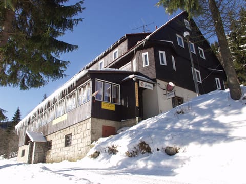 Property building, Facade/entrance, Winter, Mountain view