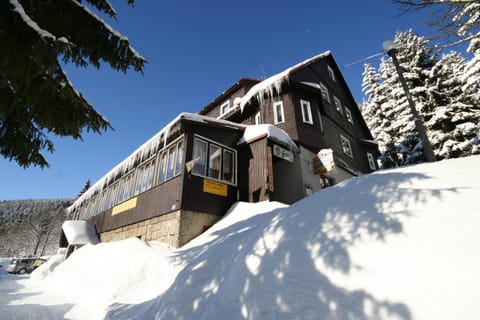 Property building, Facade/entrance, Off site, Day, Winter