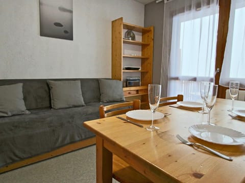 Appartement 2 pièces pour 6 personnes, pied des pistes, plein sud - FR-1-340-149 Apartment in Provence-Alpes-Côte d'Azur