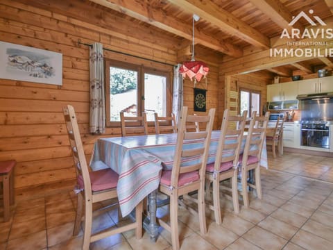 Chalet montagnard 9 pers, 4 chambres, terrasse, jardin, proche commerces, animaux acceptés ! - FR-1-391-2 Chalet in Le Grand-Bornand