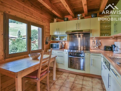 Chalet montagnard 9 pers, 4 chambres, terrasse, jardin, proche commerces, animaux acceptés ! - FR-1-391-2 Chalet in Le Grand-Bornand