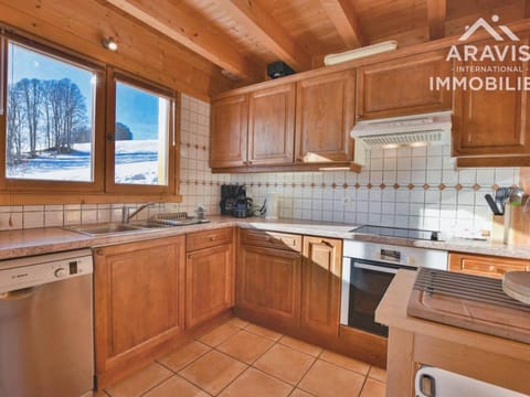 Magnifique chalet indépendant, 12-14 pers, 6 chambres, grande pièce de vie ! - FR-1-391-30 Chalet in Le Grand-Bornand