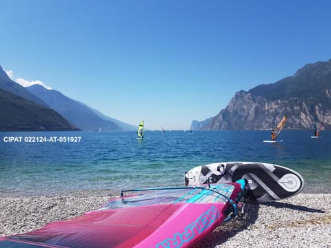 Day, Natural landscape, Beach, Windsurfing, Lake view, Mountain view, Area and facilities, Sports, Entertainment