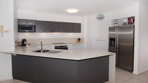 Unit 2 Point Break Apartment in Coolum Beach