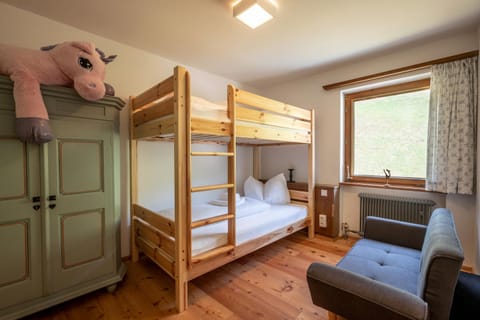 bunk bed