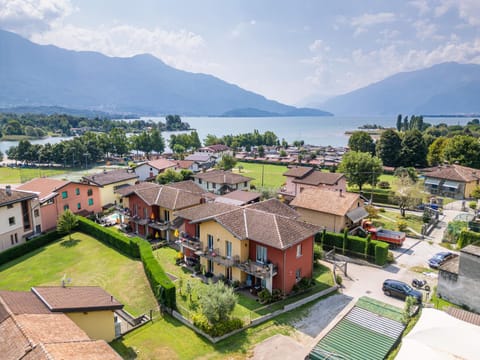 Natural landscape, Bird's eye view, Lake view, Mountain view