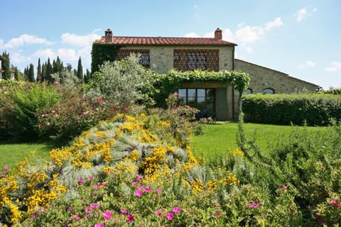 Patio, Facade/entrance, Spring, Day, Garden