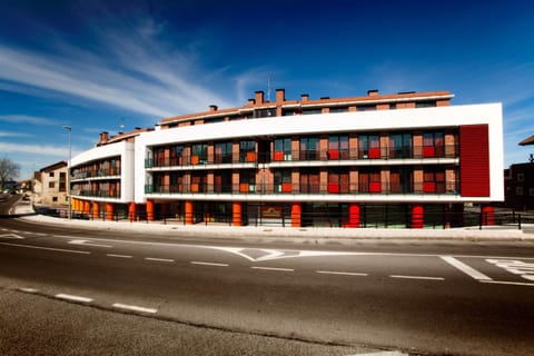 Facade/entrance, Street view