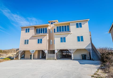 The Flying Tiger Inn House in Nags Head