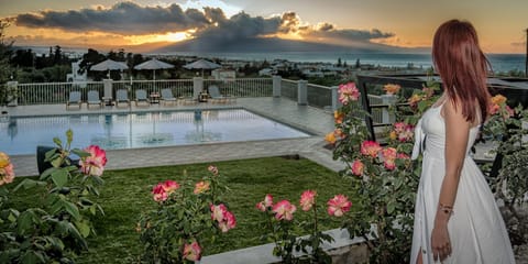 Patio, Natural landscape, Garden, Garden view, Mountain view, Pool view, Swimming pool, Sunset