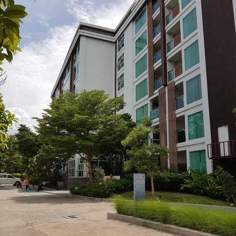 Residence Nithiwat Amri Hua Hin Eigentumswohnung in Nong Kae
