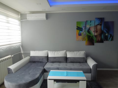 Danube Blue Apartment in Belgrade