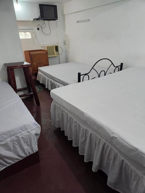 Antipolo Budget Hostel,Family Rooms Hostel in Antipolo