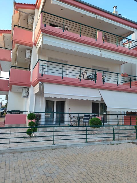 Property building, Balcony/Terrace