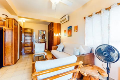 Coral Reef Condo (#30 @ Caribe Island) Apartment in Belize District