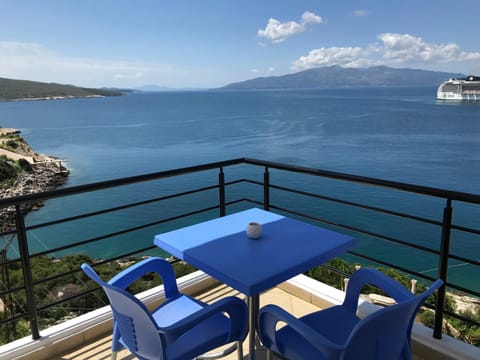 Balcony/Terrace, City view, Sea view