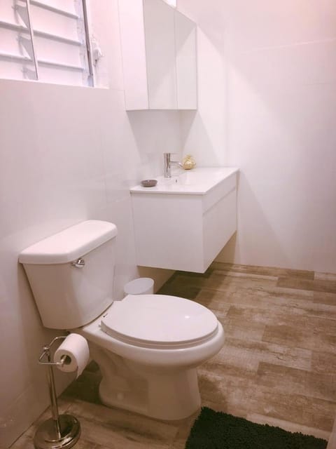 Toilet, Bathroom