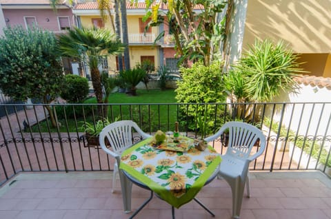 Day, Balcony/Terrace