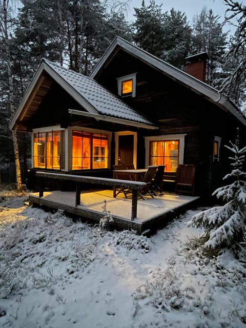 Property building, Natural landscape, Winter