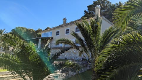 El Collado House in Ribera Baixa