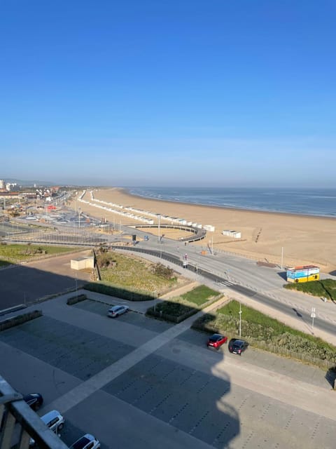 Royal Seavieuw Wohnung in Calais