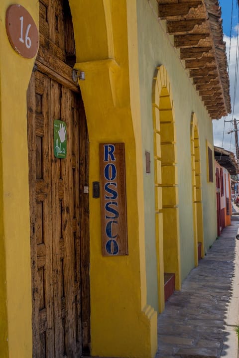 Rossco Backpackers Hostel Hostel in San Cristobal de Casas