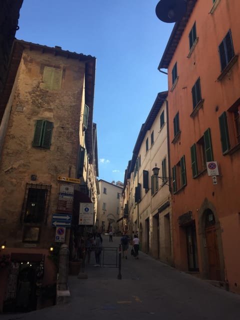 Property building, Facade/entrance, Neighbourhood, Street view