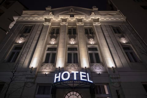 Public House Hotel Hôtel in Belgrade