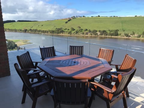 Riverview Heights House in Warrnambool