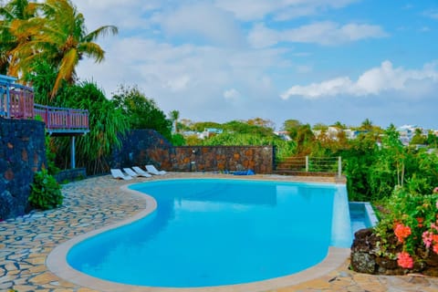 Sea view, Swimming pool, sunbed