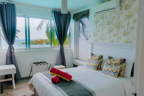 Bedroom, Sea view