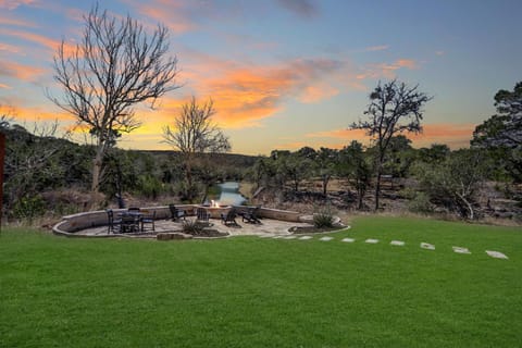 Natural landscape, Seating area
