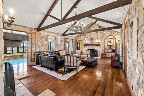 Stonehaven Ranch House in San Marcos