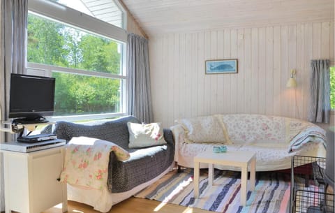 3 Bedroom Cozy Home In Hornbk Casa in Zealand