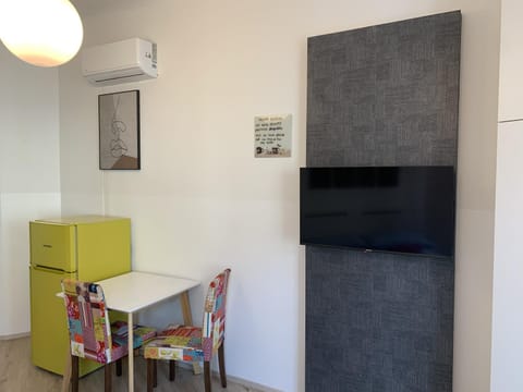 Dining area, air conditioner