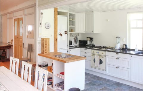 Awesome Home In Ystad With Kitchen House in Skåne County
