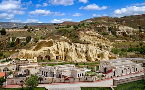 Nearby landmark, Day, Natural landscape