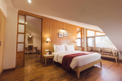 Hotel Willow Banks - Boutique 4 star Hotel on the Mall Road Shimla Hotel in Shimla