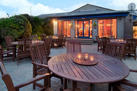 Garden, Balcony/Terrace