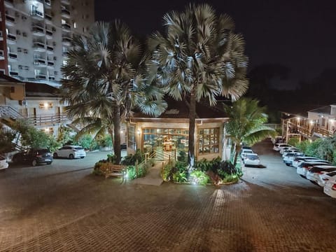 Night, Garden, Garden view, Location, Parking